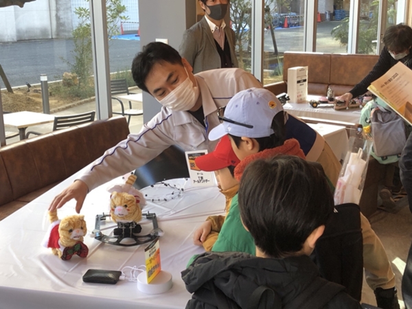 お子様にも人気の魔虎ちゃん.JPG