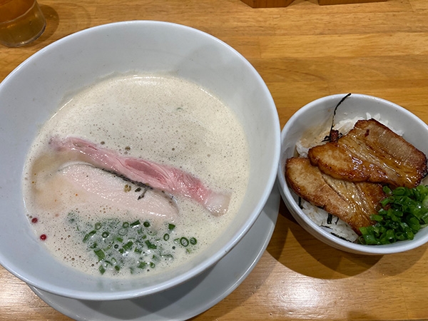 鈴鹿サーキットーラーメン.jpg